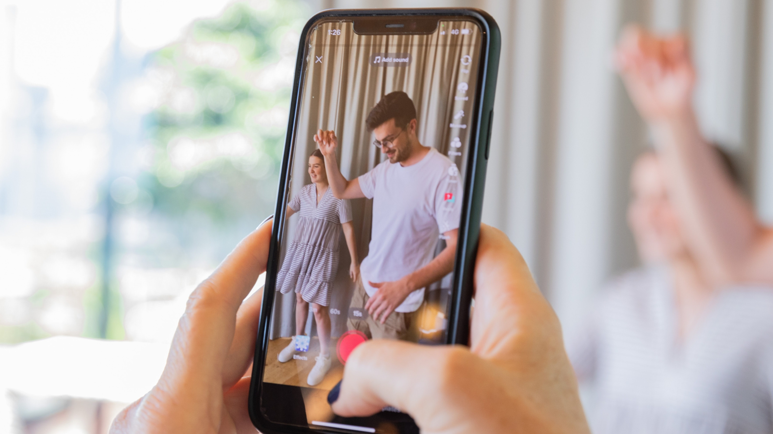 A visual guide to eleven interesting facts about TikTok.